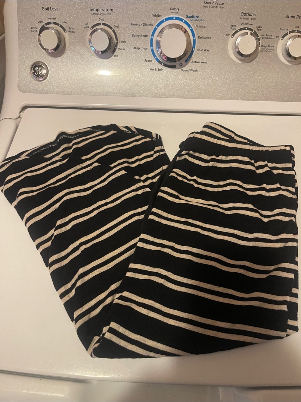 Joe B Black and Cream Striped Pull-On Skirt